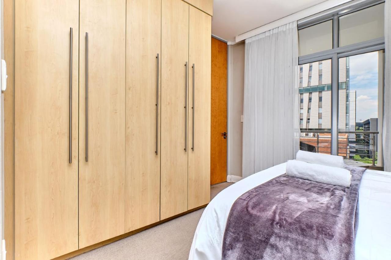 Sandton Serviced Apartments@Hydro Йоханнесбург Номер фото